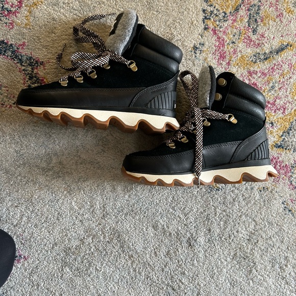 Sorel Kinetic Conquest Boot - Picture 4 of 5